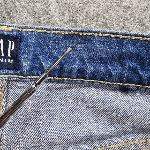 Gap Jeans Womens Sz 2 / 26 Ankle Flare Light Indigo Destroyed Raw Hem High Rise - Picture 2 of 16